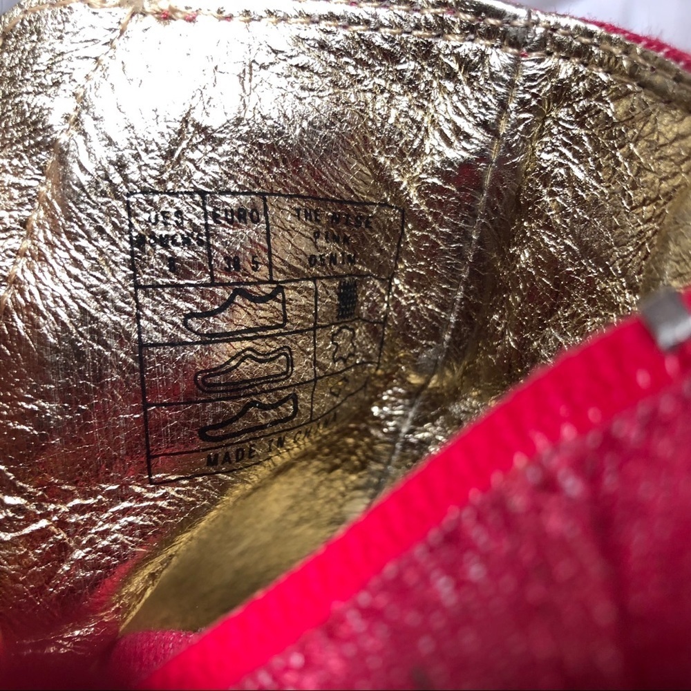 UES • Pink Denim Gold Chain Sneakers ‼️ RARE! - Picture 7 of 8